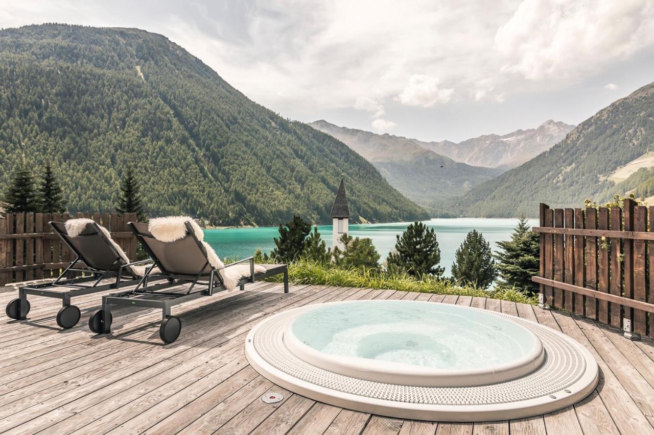 Hotel & Chalets Edelweiss Madonna  Exterior photo