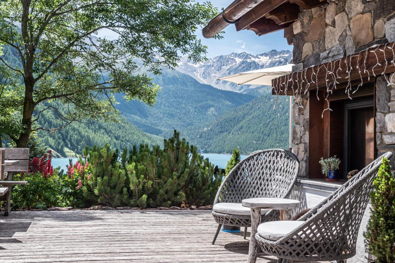Hotel & Chalets Edelweiss Madonna  Exterior photo