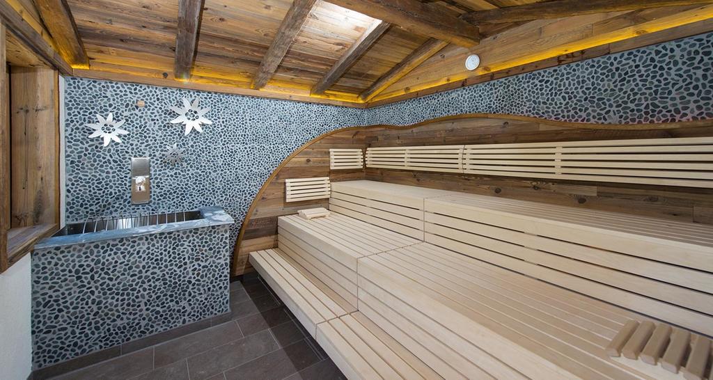 Hotel & Chalets Edelweiss Madonna  Exterior photo