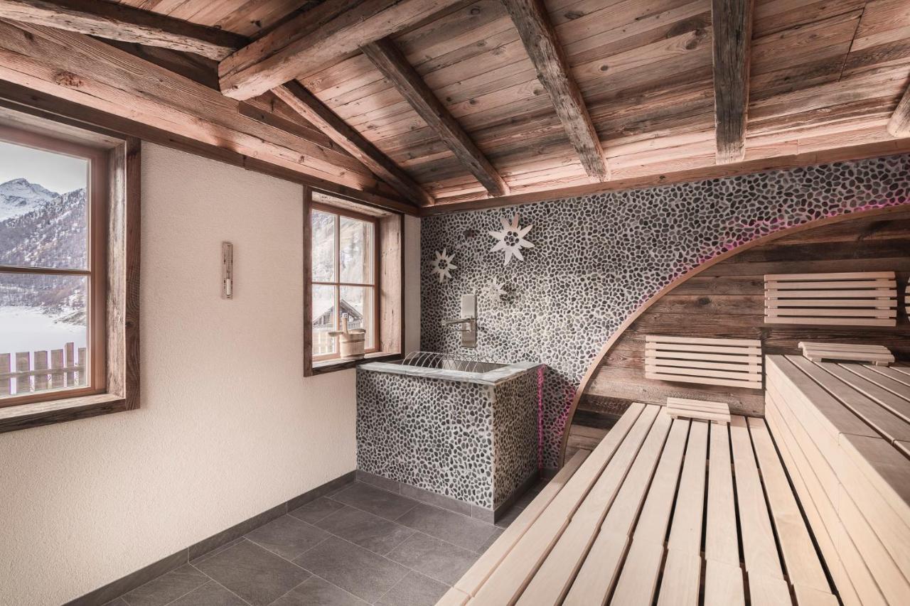 Hotel & Chalets Edelweiss Madonna  Exterior photo